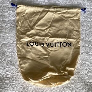 Louis Vuitton Cinch Bag